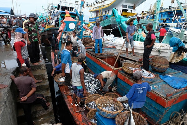 TPI Lampulo merupakan salah satu pusat aktivitas perikanan terbesar di Banda Aceh